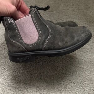 Blundstone Kids Boots in Gray and Pink